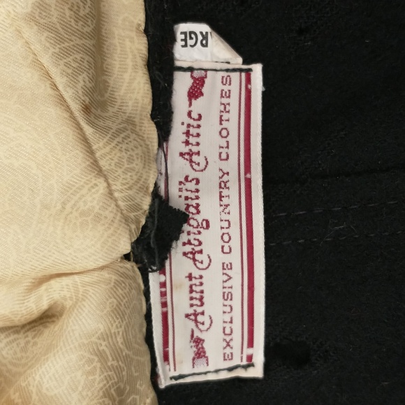 Vintage Black Wool Cape Hooded 40" Long Deep Hood Neck Tie Holes Costume or Fix - Picture 10 of 12